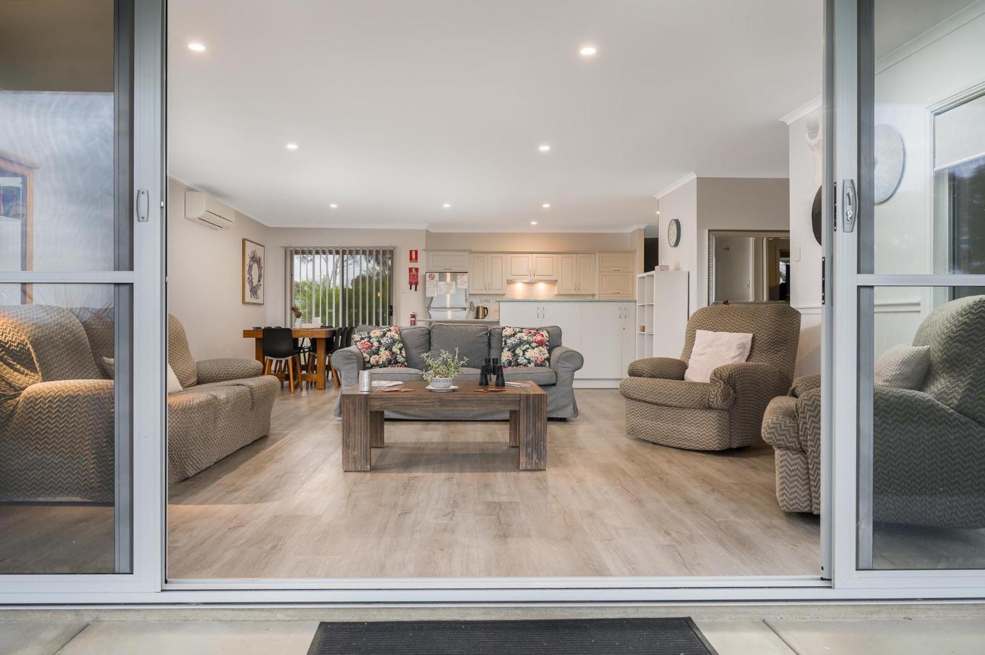 Emu Bay Holiday Homes Bagian luar foto